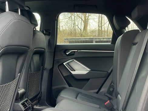 Used 2020 Audi Q3 2.0T Premium Plus w/ Premium Plus Package image 22