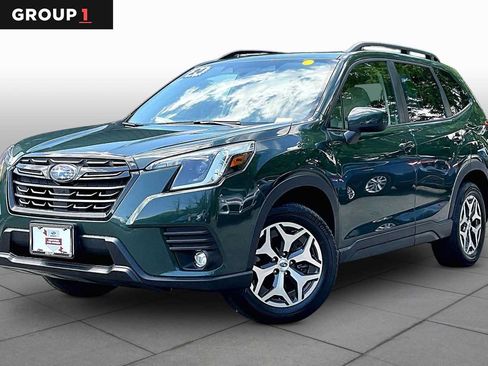 Used 2024 Subaru Forester Premium AWD/4WD image 1