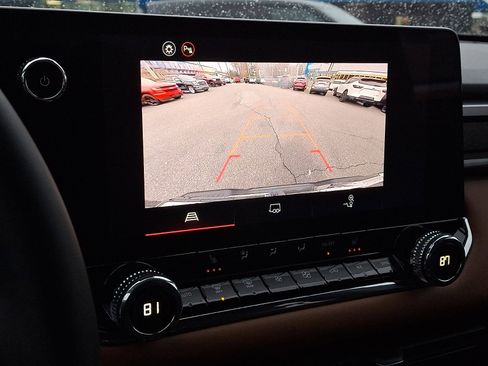 Used 2026 GMC Canyon AT4 w/ Nightfall Essentials Package image 18