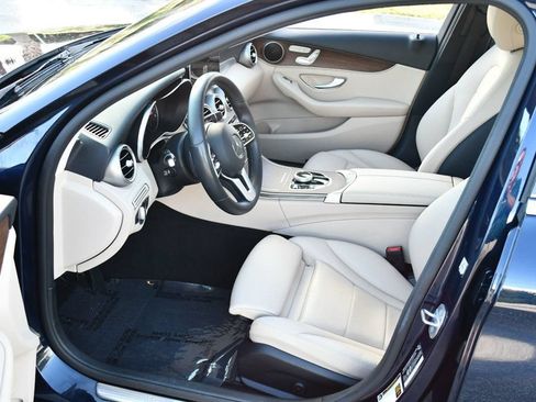 Used 2019 Mercedes-Benz C 300 4MATIC Sedan image 45