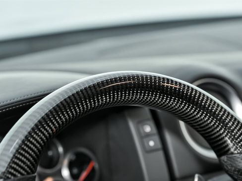 Used 2009 Nissan GT-R Premium image 24