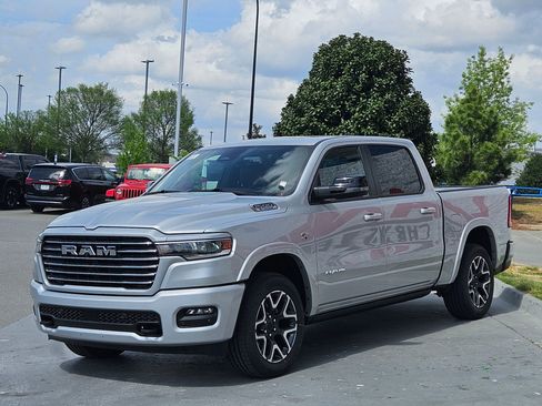New 2026 RAM 1500 Laramie w/ Laramie Southwest Edition AWD/4WD image 3