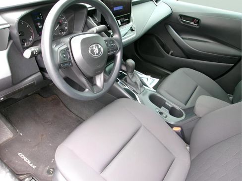 Used 2024 Toyota Corolla LE FWD image 12