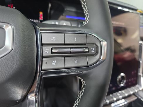 New 2026 GMC Acadia Denali w/ Super Cruise Package AWD/4WD image 18