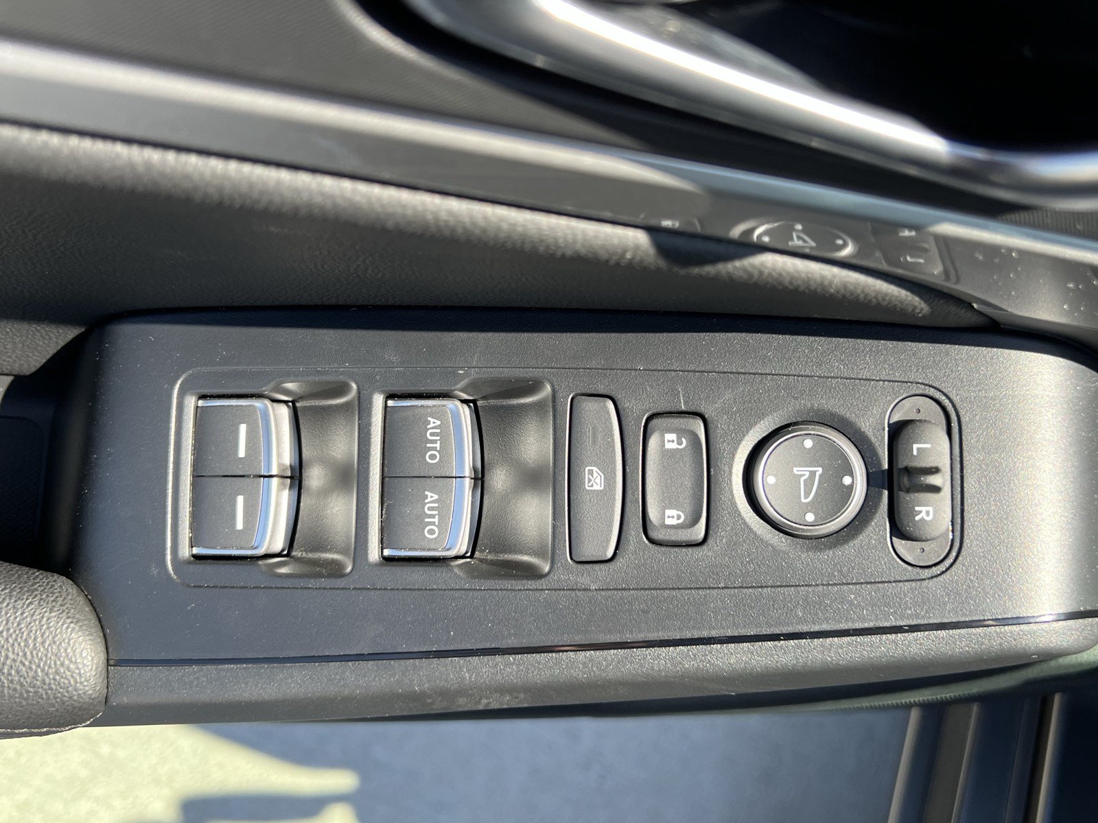 Used 2024 Acura Integra FWD image 15