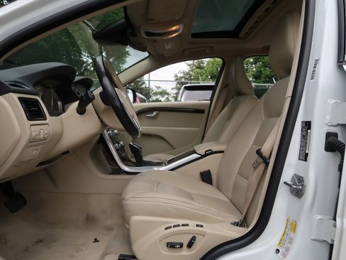Used 2015 Volvo XC70 T6 Platinum w/ Climate Package AWD/4WD image 30