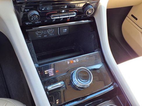 Certified 2021 Jeep Grand Cherokee L Limited image 25