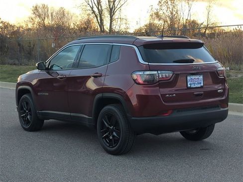 Certified 2022 Jeep Compass Latitude w/ Convenience Group image 13