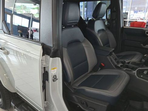 Used 2023 Ford Bronco Outer Banks AWD/4WD image 24