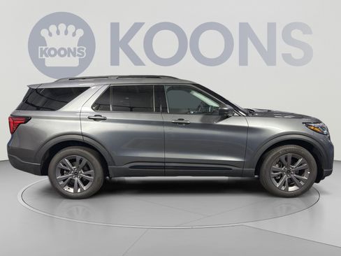 New 2026 Ford Explorer Active w/ Active Comfort Package AWD/4WD image 8