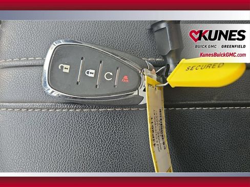 Used 2025 Chevrolet Blazer LT FWD image 24