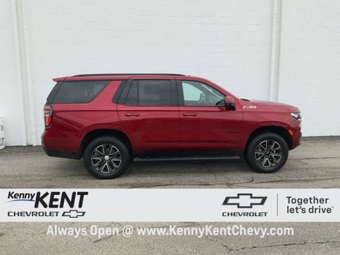 Used 2021 Chevrolet Tahoe Z71 w/ Z71 Signature Package image 3