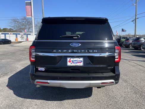 Used 2023 Ford Expedition Max Limited image 3