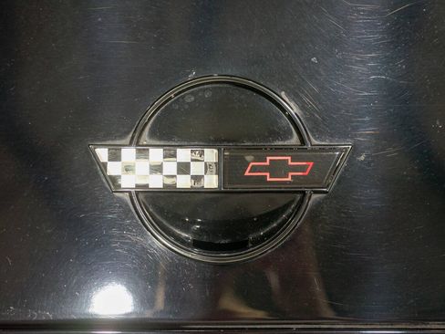 Used 1994 Chevrolet Corvette Coupe RWD image 23