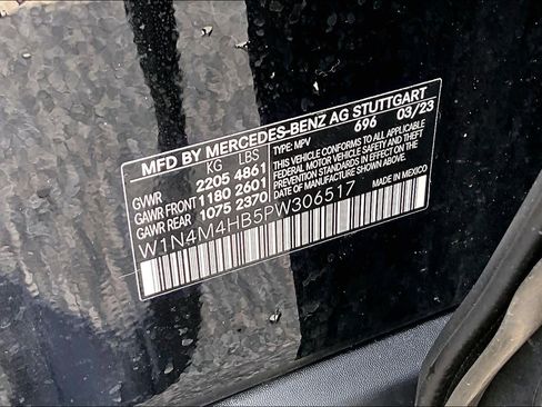 Used 2023 Mercedes-Benz GLB 250 4MATIC image 31