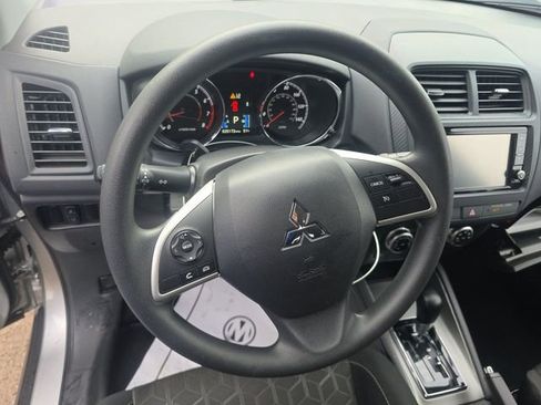 Used 2025 Mitsubishi Outlander Sport AWD image 4