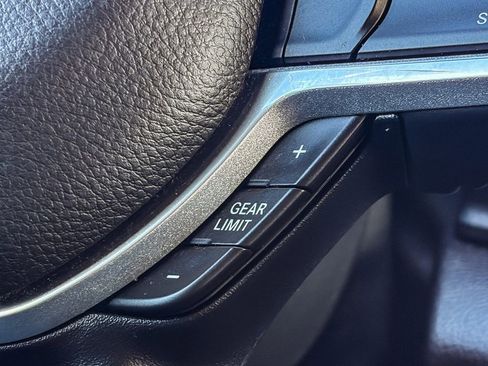 Used 2020 RAM 1500 Laramie w/ Off Road Group AWD/4WD image 24