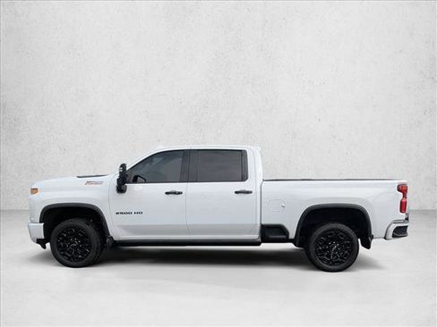 Used 2022 Chevrolet Silverado 2500 LTZ w/ LTZ Plus Package image 8