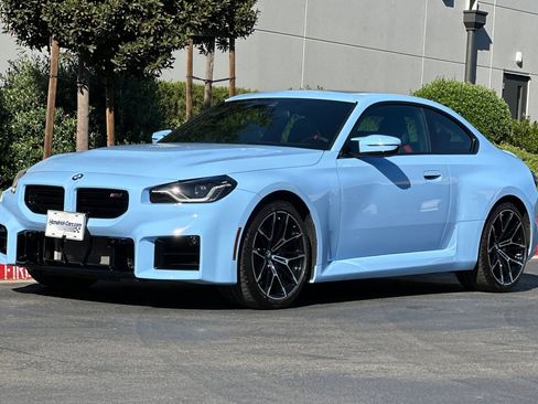 Used 2025 BMW M2 w/ Lighting Package image 9