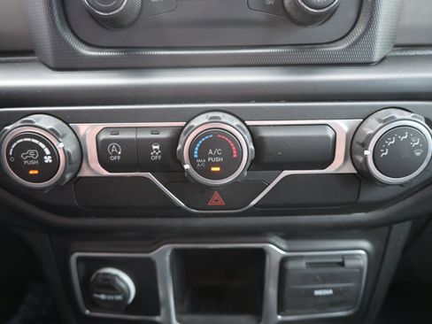 Used 2020 Jeep Wrangler Unlimited Sport AWD/4WD image 26