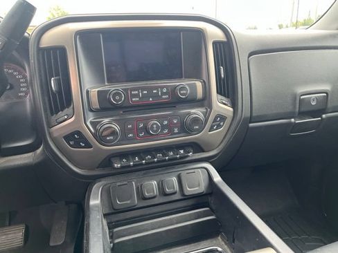 Used 2015 GMC Sierra 2500 Denali w/ Duramax Plus Package AWD/4WD image 8