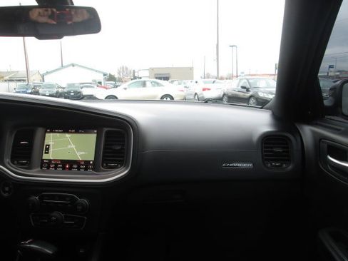 Used 2019 Dodge Charger SXT w/ Plus Group image 25