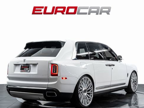 Used 2022 Rolls-Royce Cullinan image 6