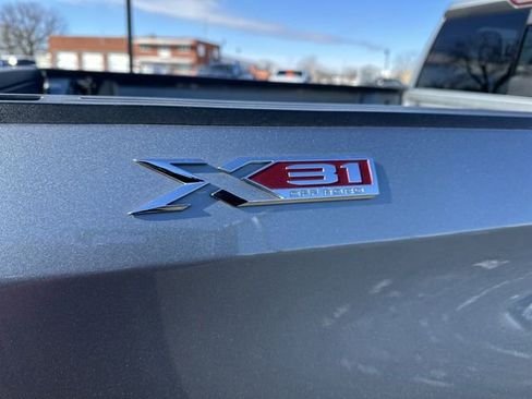 Used 2023 GMC Sierra 1500 SLT w/ SLT Premium Package image 33