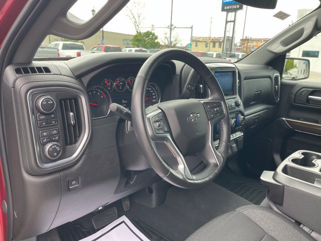 Used 2021 Chevrolet Silverado 1500 RST w/ Z71 Off-Road Package AWD/4WD image 13