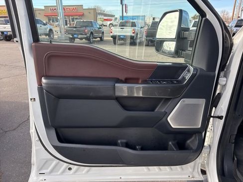 Certified 2022 Ford F150 Lariat w/ Equipment Group 502A High image 21