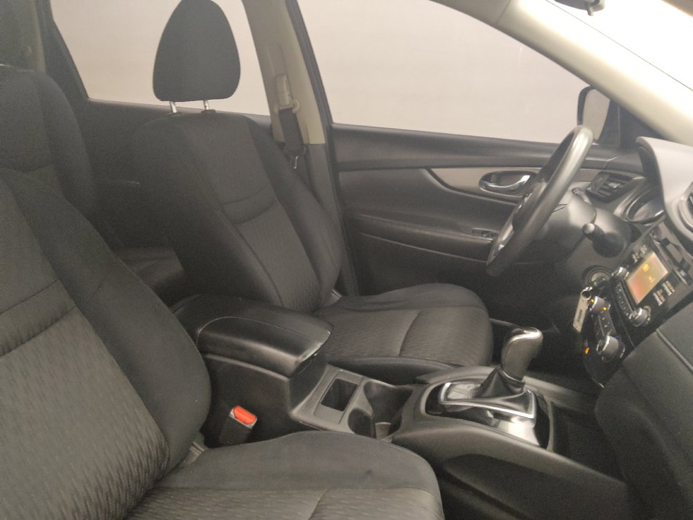 Used 2017 Nissan Rogue S AWD/4WD image 21
