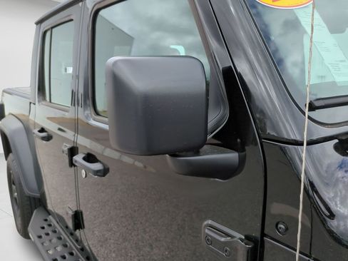 Used 2023 Jeep Gladiator Sport image 4