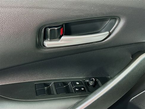 Used 2023 Toyota Corolla SE image 15