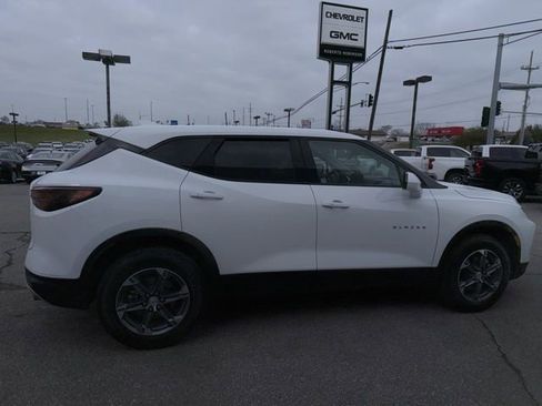 Used 2025 Chevrolet Blazer LT image 10