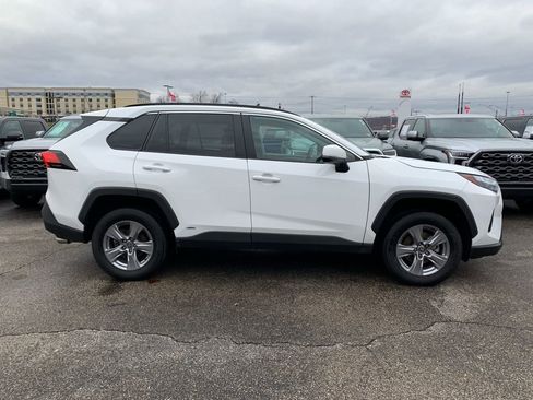Used 2023 Toyota RAV4 XLE image 3