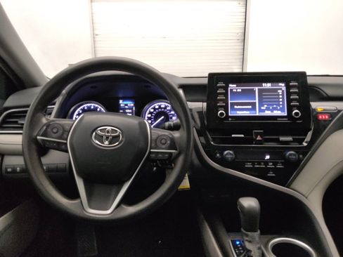 Used 2022 Toyota Camry LE image 22