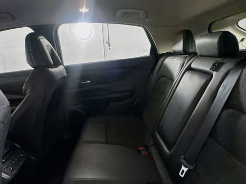 Used 2024 Nissan Ariya AWD image 27