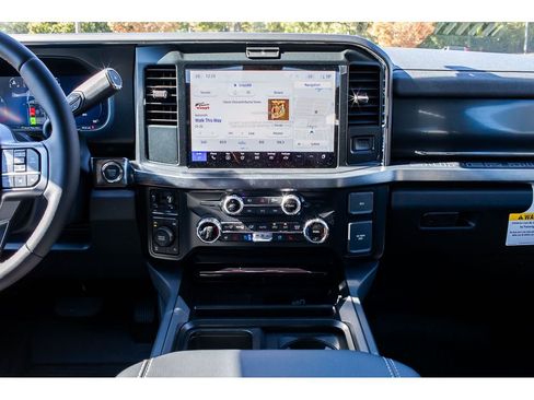 New 2026 Ford F250 Lariat w/ FX4 Off-Road Package image 15