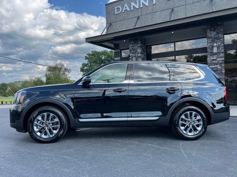 Used 2025 Kia Telluride LX image 15