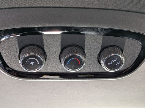 Used 2024 Dodge Durango GT image 27