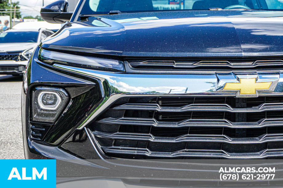 Used 2025 Chevrolet TrailBlazer LT FWD image 11