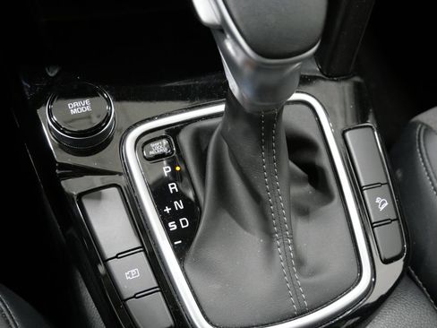 Used 2025 Kia Seltos S FWD image 21