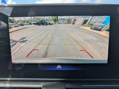 Used 2024 Chevrolet TrailBlazer LT w/ Convenience Package FWD image 24