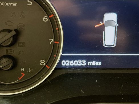 Used 2025 Mitsubishi Outlander SE image 19