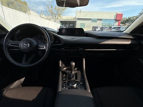 Used 2020 MAZDA MAZDA3 Sedan image 9