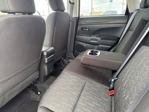 Used 2025 Mitsubishi Outlander Sport LE AWD/4WD image 21