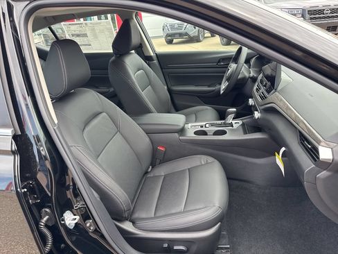New 2026 Nissan Altima 2.5 SV w/ SV Premium Package FWD image 24