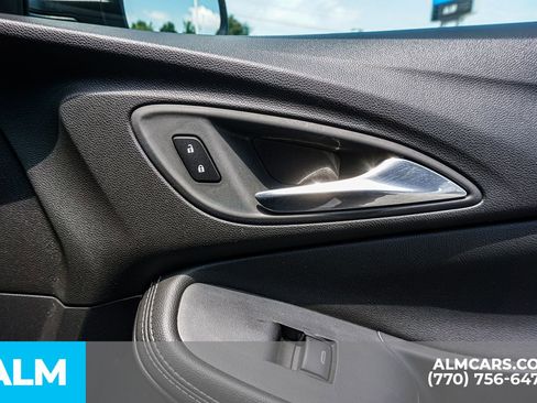 Used 2025 Buick Encore GX Preferred FWD image 46