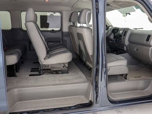 Used 2018 Nissan NV 3500 SV w/ Navigation Package image 12