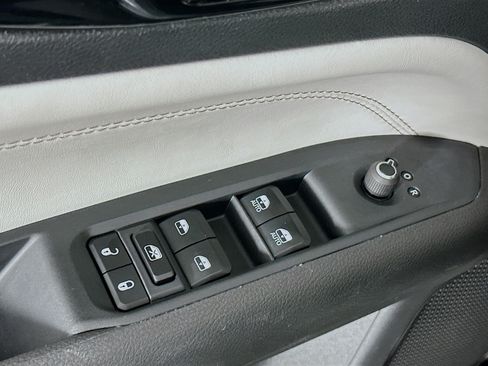 Used 2025 Jeep Compass Limited AWD/4WD image 15